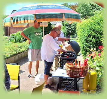 Nachbarschaftstreffen 2025 - Grillen Nachbarschaftstreffen 2025 - Grillen