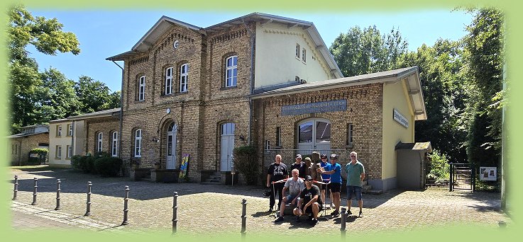 Bahnhof - Lenningsen